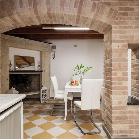 San Giacomo Rooms Cagliari Bagian luar foto