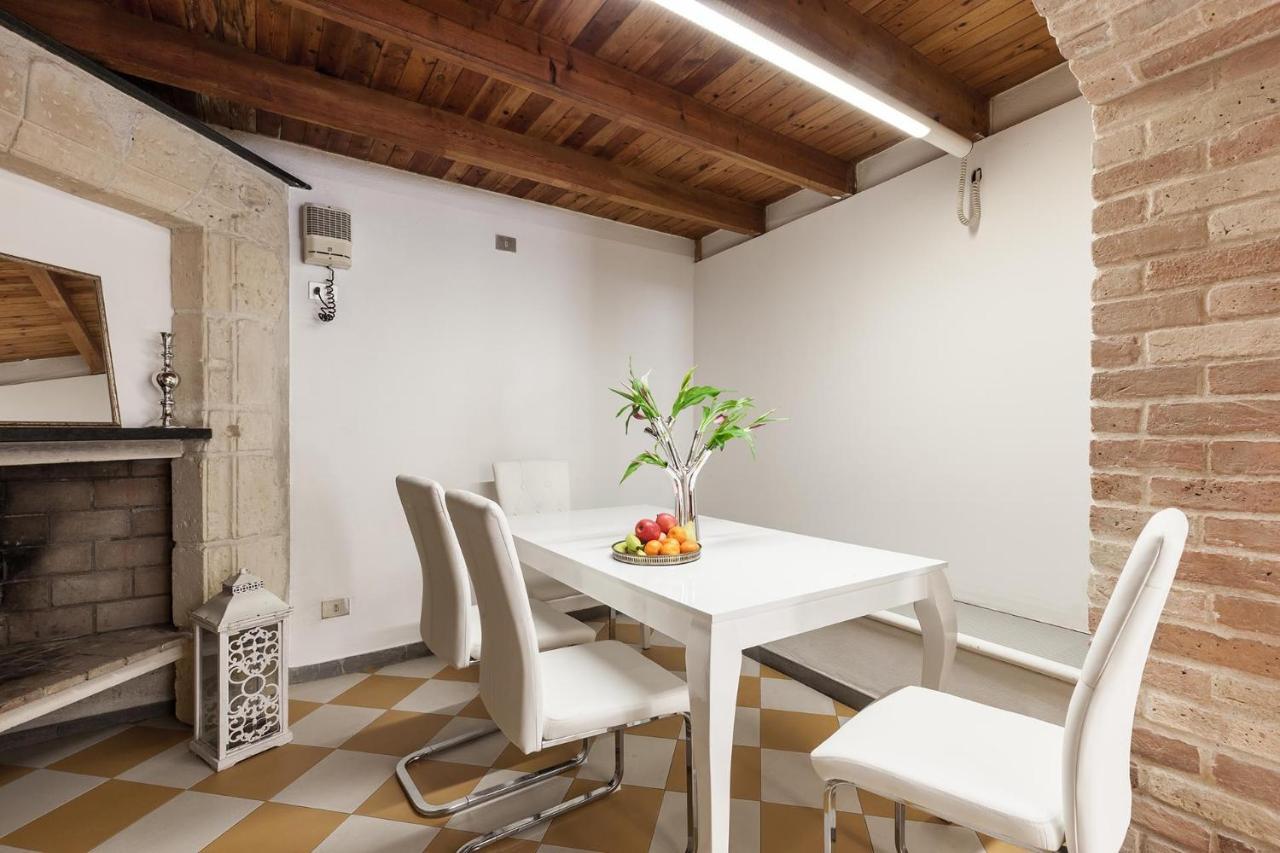 San Giacomo Rooms Cagliari Bagian luar foto